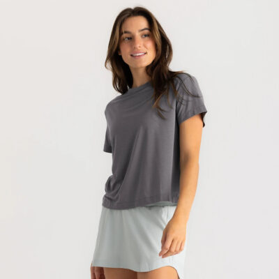 Women’s Elevate Lightweight Tee – Smoke